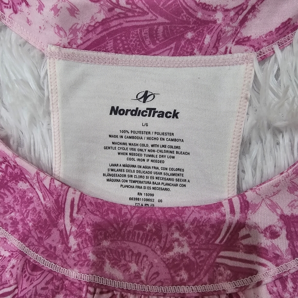 NordicTrack Yoga Fitness Tank Racer Back Built-in Coverage Size L 💪 👀 - Picture 4 of 14